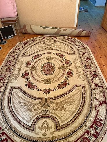 Ev saatları: Xalça — 1