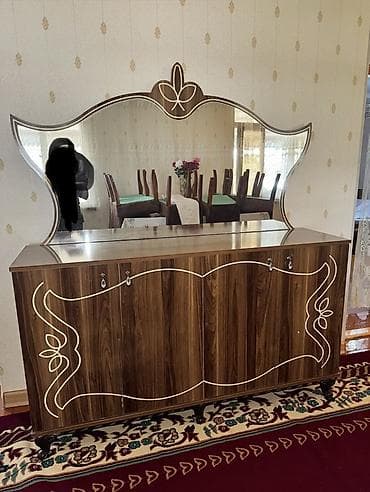 ikinci əl künc divan: Qonaq otağı üçün vitrinli mebel dəsti Az işlenilib köç edildiyi ucun — 5