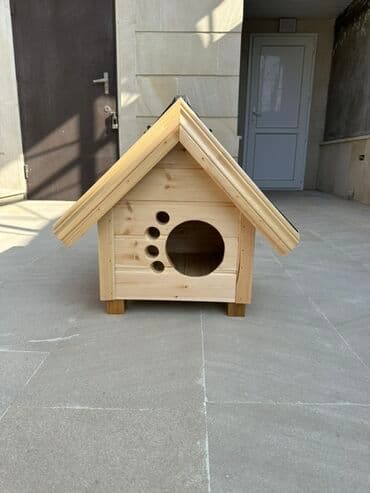 Obşıvka taxtadan yığılıb.Ölçüsü iç ölçüsüdü 30x40x35