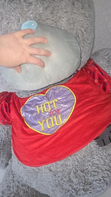 Teddy ayı satılır.etiketi üzerindedi uşağa hediyye alınıb istifade lalafo.az -da Teddy ayı satılır.etiketi üzerindedi uşağa hediyye alınıb istifade
