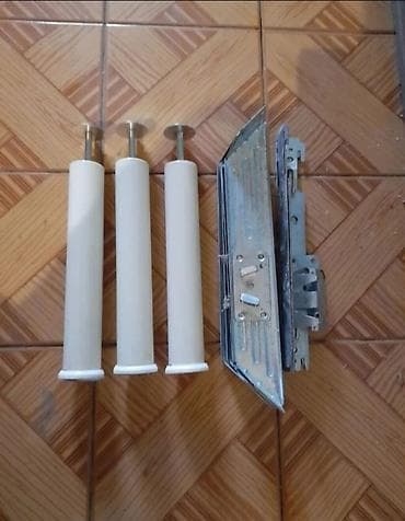 Fotokameralar: 2-nəfərlik,taxt,üçün,alt,ayaqlar.
Təzə — 1