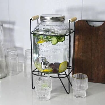 su gabi: Su qabı
samovar — 4