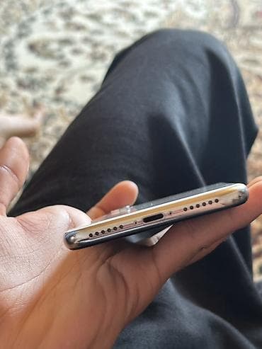 iphone 5 s satilir: IPhone X, Gümüşü — 5