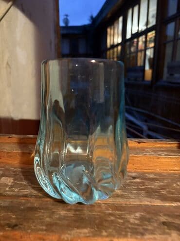 biserli parcalar: Vaza dəsti — 3