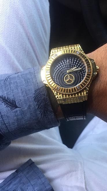 Rengi getmeyen remeni qoxulu shushesi cizilmayan A+++++ qeshey