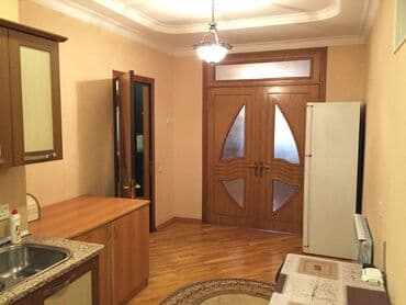 kirayə ev ayliq: Nizami metrosunun yaxınlığında 16 mertebeli binanın 3-cü mərtəbəsində — 7