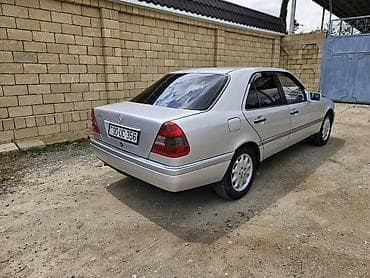 Продажа авто: Mercedes-Benz C-Class (W200) sedan - Kuzov: 4 qapılı sedan, gümüşü — 5