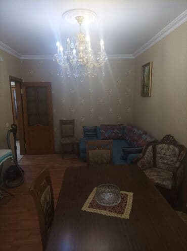 xacmazda satilan evler: Bakı, 3 otaqlı, Köhnə tikili, 82 kv. m — 1