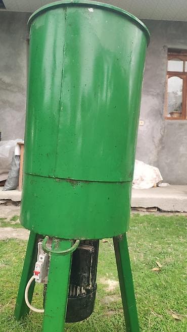 İnkubatorlar: Elektriklə işləyən yem/doğrama qarışdırıcısı (kombayn tipli) - Tətbiq — 3