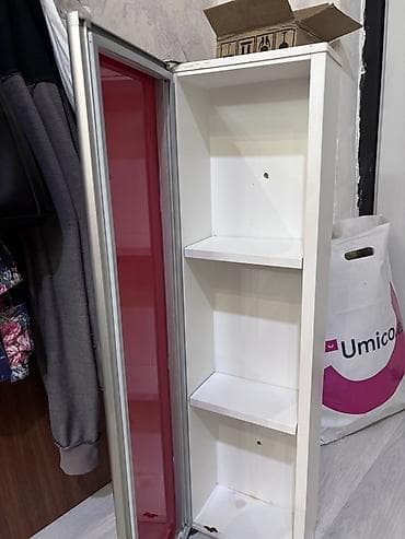skafi: Divar dolabı – dar tip - Ölçü: təxminən hündürlük 100–120 sm, en — 2