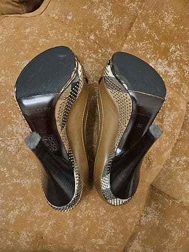 cilbab modelleri: Burberry qadın pəncəli hündürdaban ayaqqabı - Model: Açıq burunlu — 3