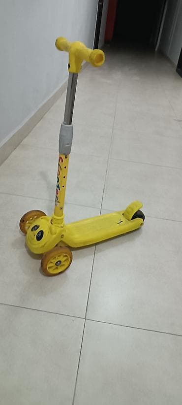 Skuter satilir ikisi birlikde 15 m Yasamal — 3