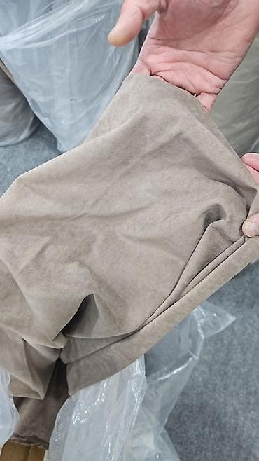 Prastinalar: Məhsul: Süet effektli parçalar (məxməri/velur tipli toxuma) Təsvir: - — 1