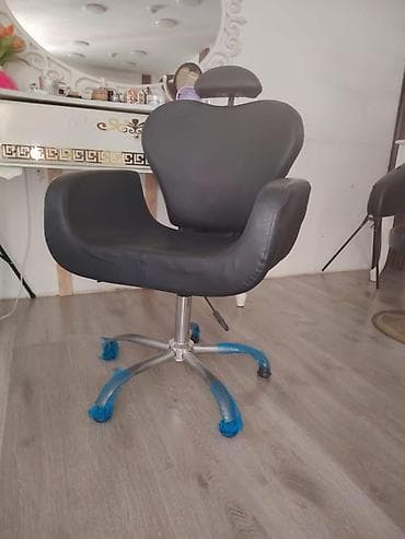 Salon, tibbi kreslolar: İşlənmiş, Saç kəsimi kreslosu — 1