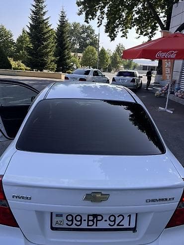 r15 disklər: Chevrolet Aveo: 1.2 l | 2011 il Sedan — 4