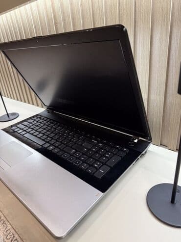 notebook samsung: Hec bir problemi yoxdu Intel Core i7 2 nesil Ssd 128 gb Hdd 500 gb — 3