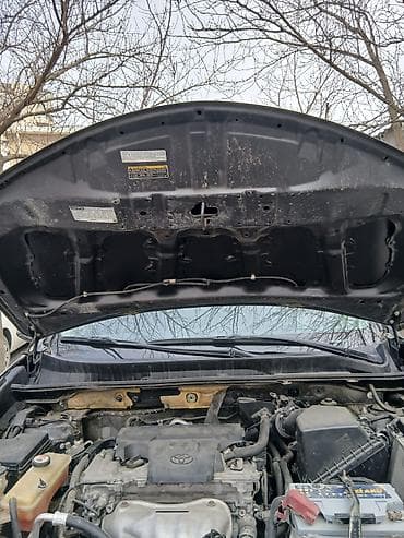 tayota raf 4: Toyota Rav 4 kapotu — 2