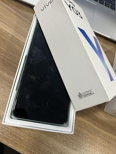 Техника и электроника: Vivo Y3, 128 ГБ, цвет - Зеленый — 1