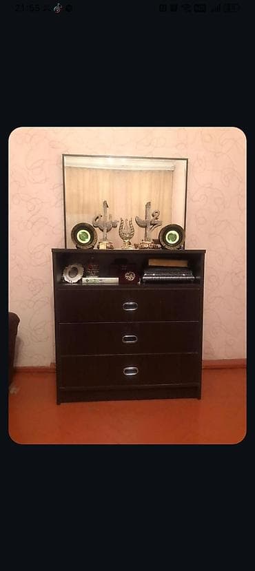 Yataq otağı mebeli dəsti - Rəng: tünd qəhvəyi, neytral krem detallar