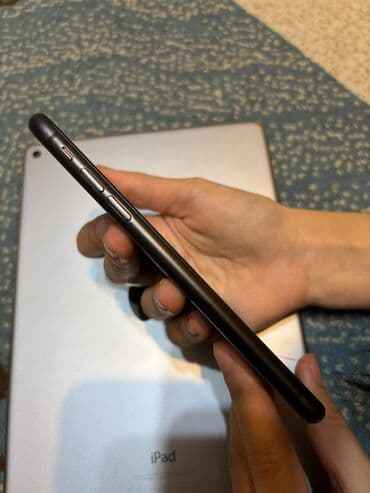 ıphon: IPhone 11, Qara, Face ID — 4