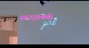 Neon işiqli dekor 50 azn