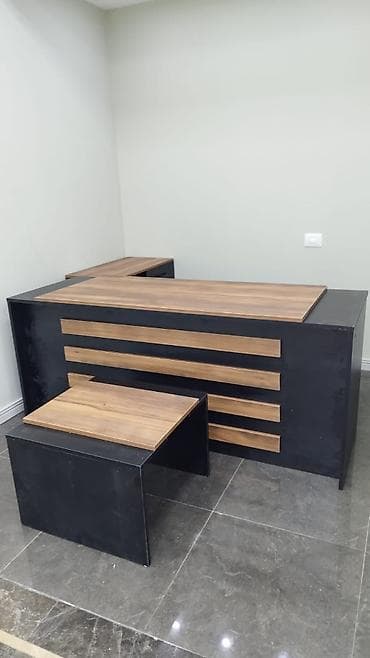 kitab dolablari: Yeni, Müdir üçün, Künc masa — 1