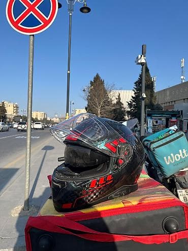 Ehtiyat hissələri: Motodartçılar üçün tam üzlü kaska – karbon lif dizaynı real alıcıya — 1