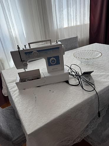 glorious model o: Tikiş maşını Elektromexaniki — 1