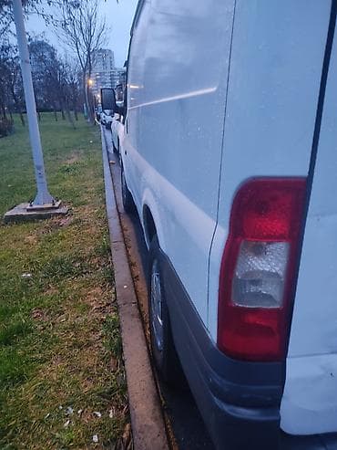 BMW: Ford Transit yük Qazi Xidmetinzde seher daxili unvandan asli olaraq — 8