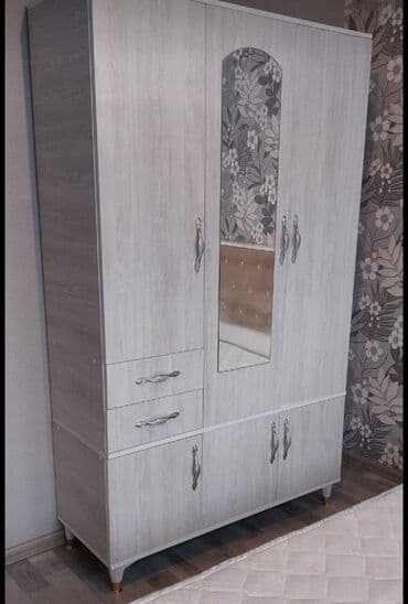 asilqan dolab: Açılan, 3 qapılı Düz dolab, Qarderob, paltar dolabı — 8