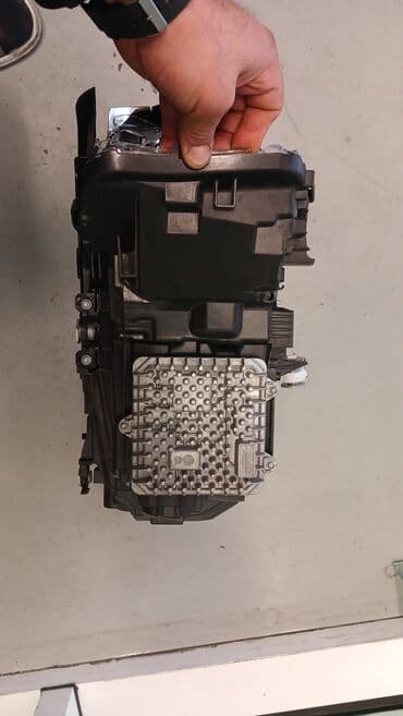 Sağ, Yaxın və uzaq vuran işıqlar BMW, 2018 il, Orijinal, İşlənmiş — 4