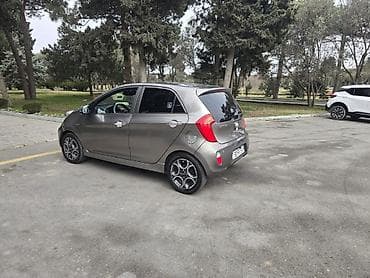 Kia Picanto, 5 qapılı hetçbek, boz rəng. - İqtisadi və çevik şəhər — 5