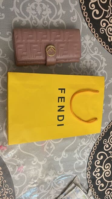 kişilər üçün vizitka qabı: Pulqabı, Yeni — 1