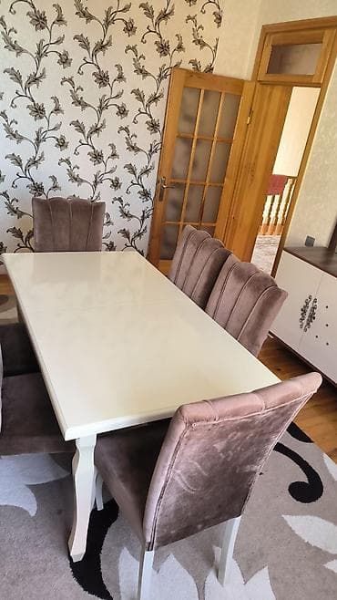 Yaxşı vəziyyətdədir.stol açılır.Hamısı birlikdə 500 manata satılır — 5