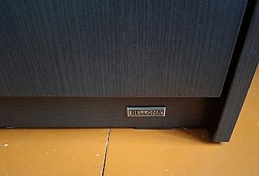 Kompüter masası, İşlənmiş