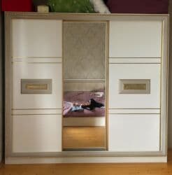 İşlənmiş, Kupe, 3 qapılı Düz dolab, Dolab-asılqan lalafo.az -da İşlənmiş, Kupe, 3 qapılı Düz dolab, Dolab-asılqan