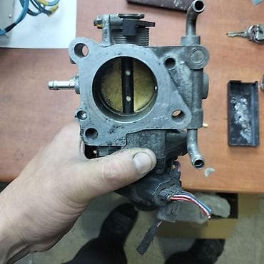 ucuz vaz: Toyota Pirus 20 kuza zaslonkasi islekdi ela vezyetdedi — 2