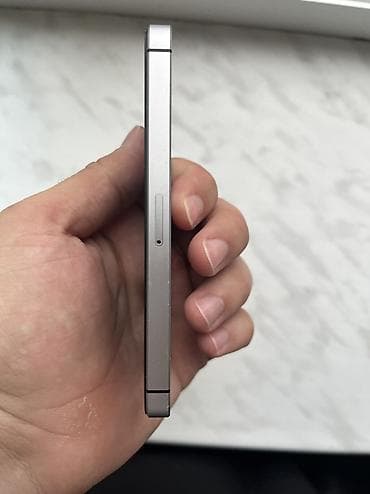 IPhone SE, 32 GB, Space Gray, Barmaq izi — 5