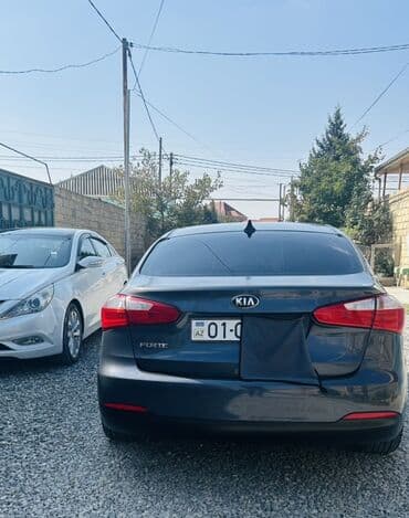 фольксваген гольф 1 6: Kia Forte: 1.8 л | 2015 г. Седан — 15