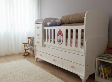 Oğlan və qız üçün, Dördbucaq, Beşik, Dəst ilə, Yellənmə mexanizmsiz