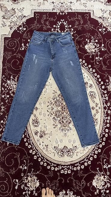 Джинсы: Hər biri 15 azn — 2