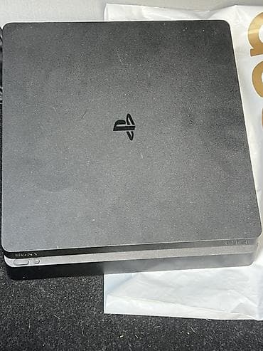 islenmis soyducular: Sony PlayStation 4 (PS4) – Slim versiya, model CUH-2216A Komplekt: - — 3
