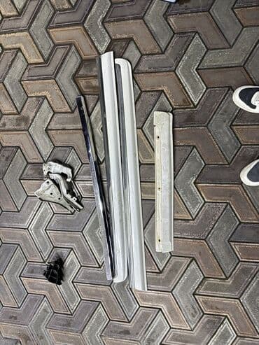 kuzu: Ön, Toyota Land cruiser, 2010 il, Ünvandan götürmə, Pulsuz çatdırılma, Ödənişli çatdırılma — 7