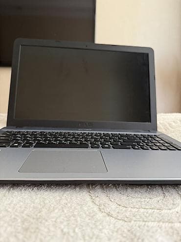 ASUS R541UV (Core i3, GeForce 920MX) ASUS R541UV noutbuku satılır