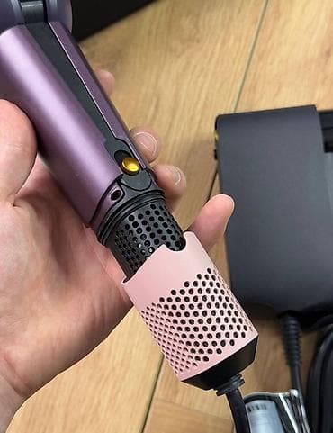 dyson bakü: Dyson Airstrait saç düzləşdirici Xüsusiyyətlər: - Hava axını ilə — 3