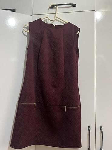 ted baker: Bordo rəngli, qolsuz qadın paltarı. Qalın, fakturalı (relyefli) parça — 1