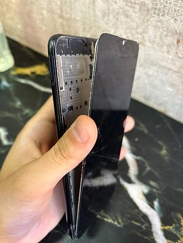 Samsung Galaxy A04, rəng - Qara, Qırıq — 2