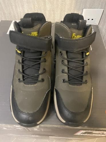 Uşaq üçün idman/trekking tipli qışlıq botlar - Rəng: zeytun-yaşıl