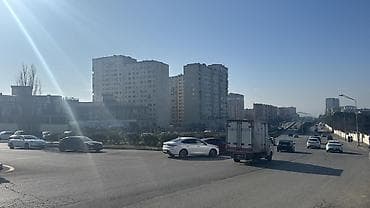 babək: Obyekt babək prospekində Medikal plaza ilə üzbəüz şəhərə gedən yolun — 2