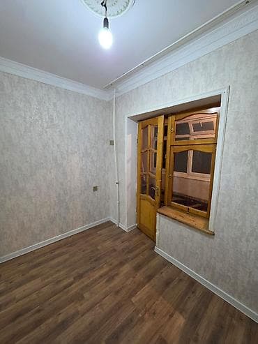 ucarda ev satilir: Bakı, 2 otaqlı, Köhnə tikili, 50 kv. m — 10